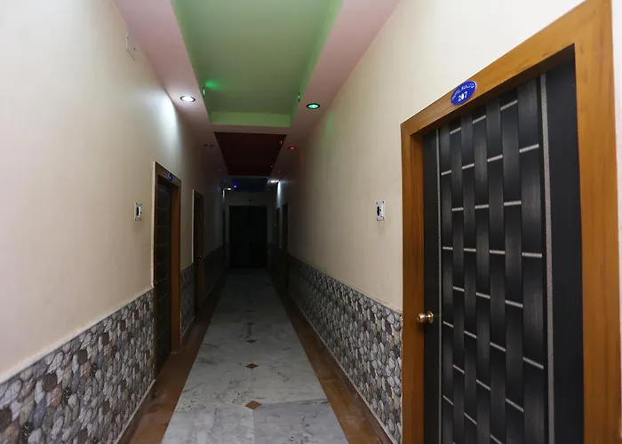 Bakkhali Hotels
