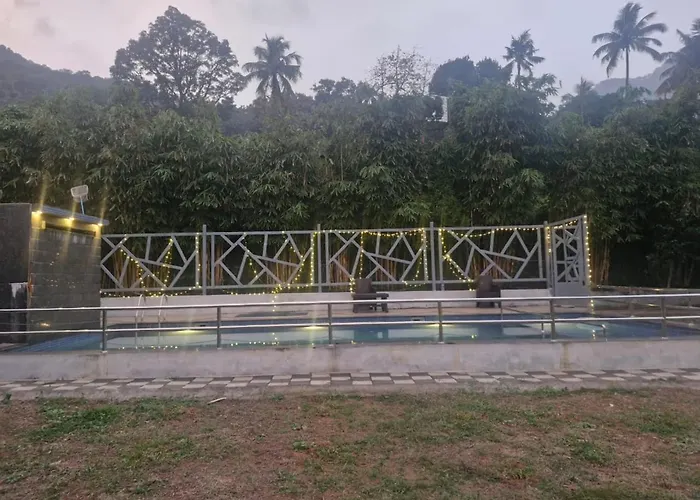 Tenkasi Hotels