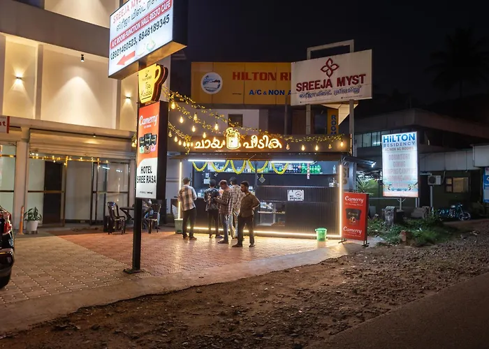 Athirappilly Hotels