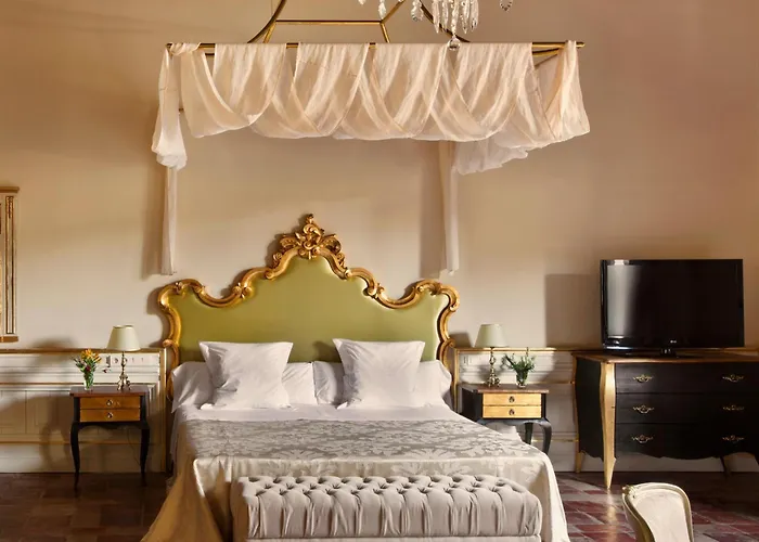 Granada Hotels