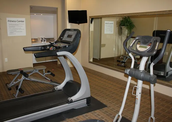 Baymont By Wyndham Crestview Motel