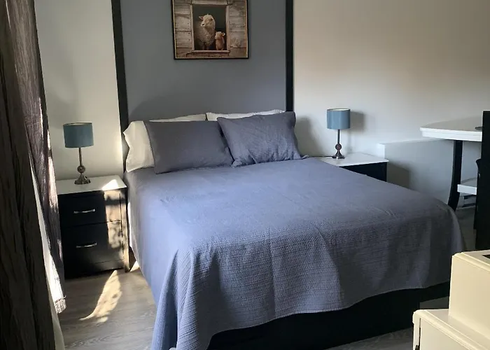 Sherbrooke Hotels