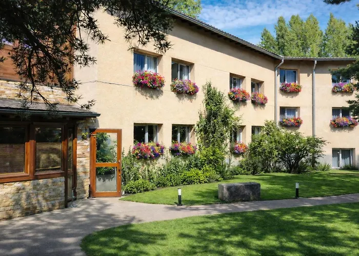 Embrun Hotels