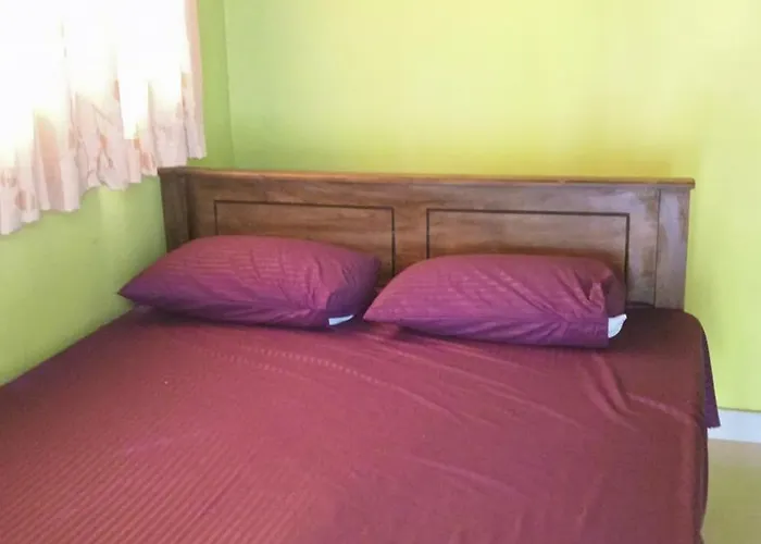 Vavuniya Hotels