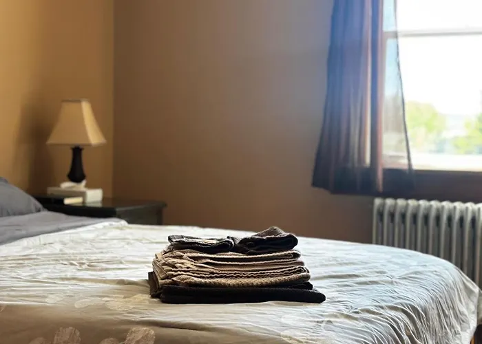 Turner Valley Hotels