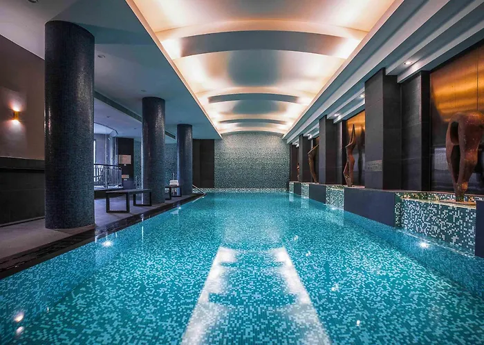 Melbourne Hotels
