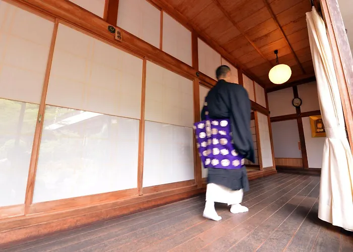 Koyasan Hotels