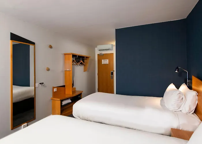 Newport (Gwent) Hotels