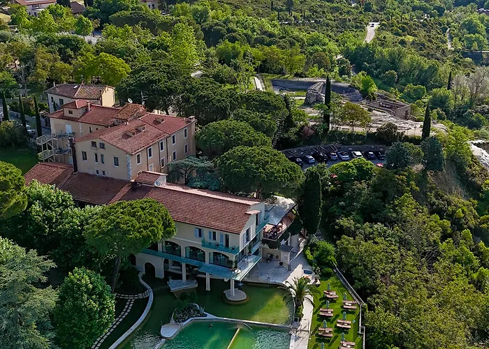 Bagno Vignoni Hotels