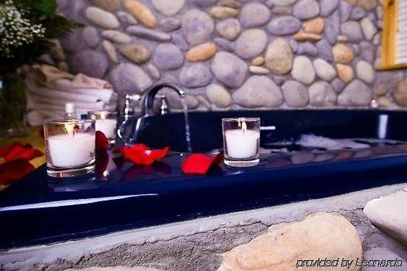 Kleine Haus Jacuzzi Suites Big Bear Lake