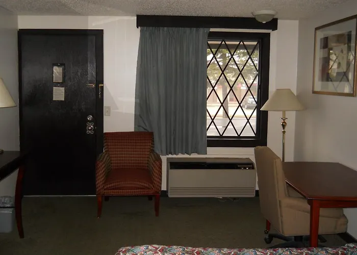 Value Inn Motel - Milwaukee Airport South Oak Creek