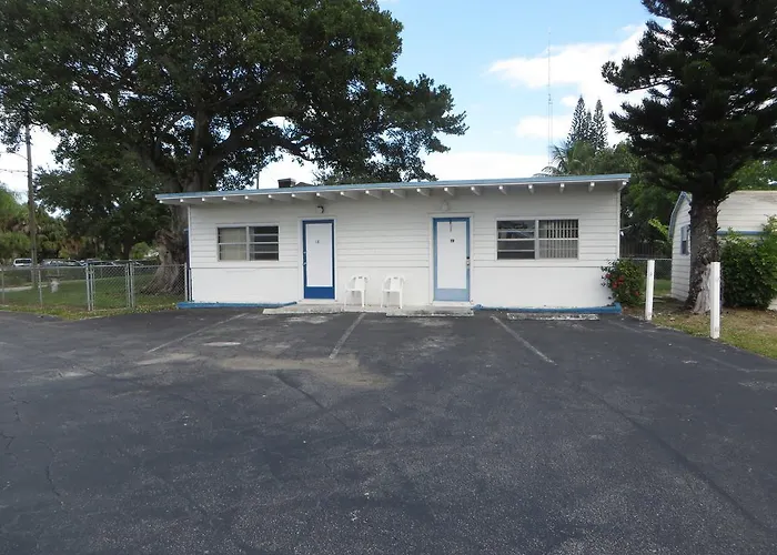 Royal Palms Motel Stuart