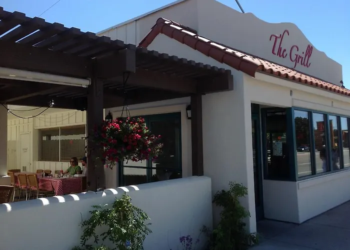 Historic Dow Hotel Lone Pine