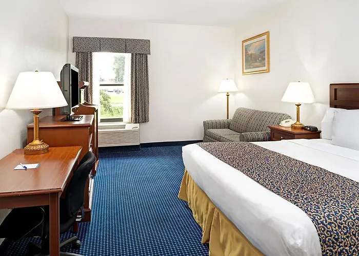 Baymont Inn & Suites Omaha