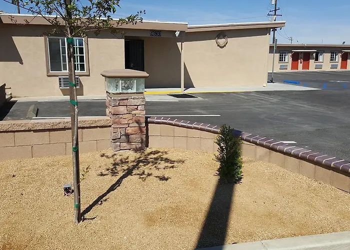 Motel 6 Maple/Main Hesperia