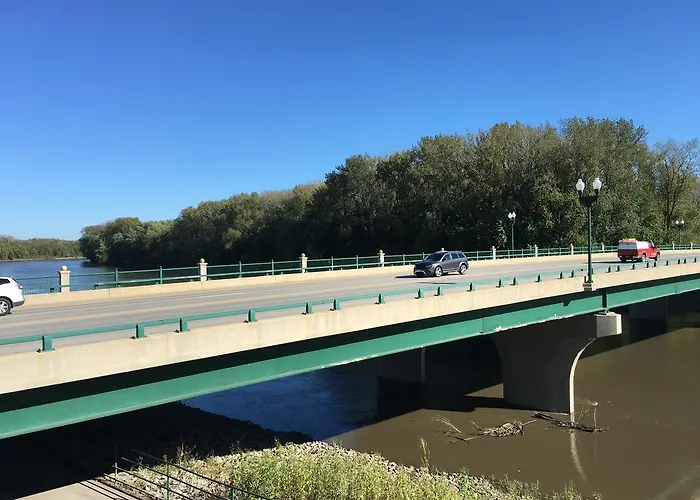 Norwood Inn And Suites Chaska