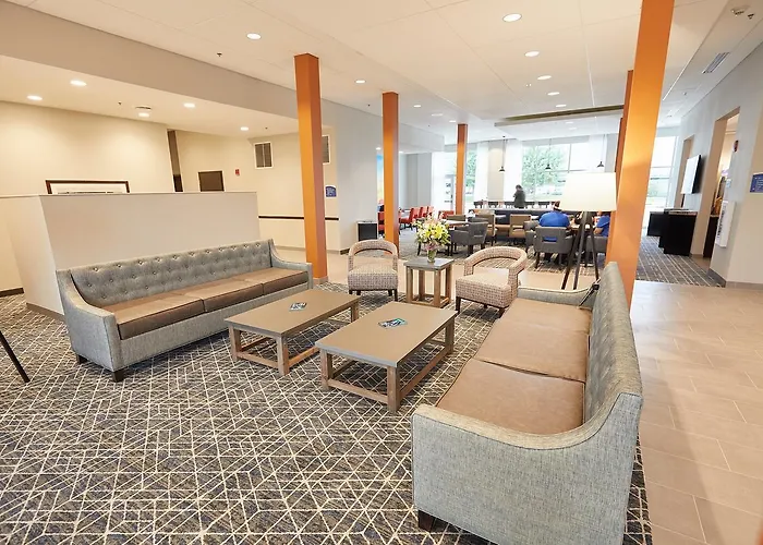 Gundersen Hotel & Suites La Crosse