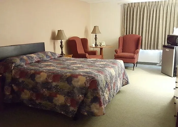 The Eagle'S Lodge Motel Ellsworth