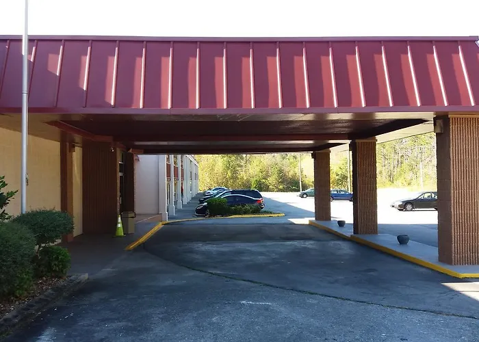 Hometowne Studios By Red Roof Athens, Tn