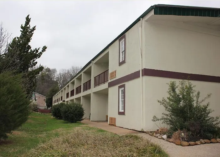 Executive Inn - Knoxville