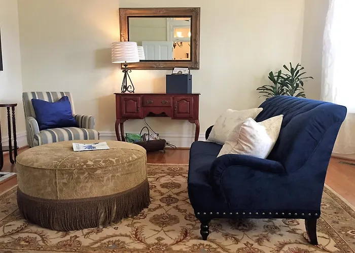 Oak Hill On Love Lane Bed And Breakfast Inn Waynesville