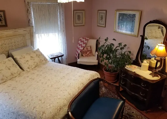 Rose & Thistle Bed & Breakfast Cooperstown