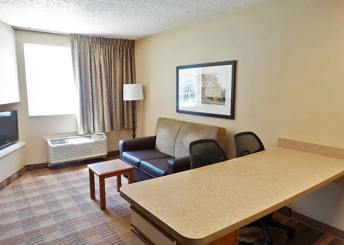 Mainstay Suites Raleigh North