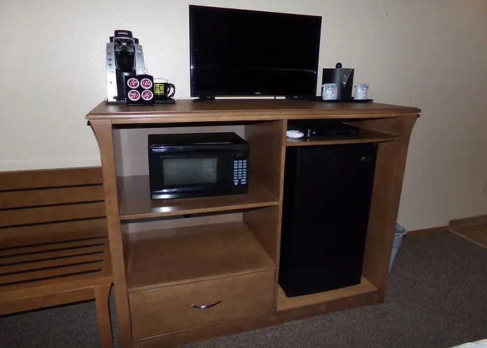 Cowlitz River Lodge Packwood