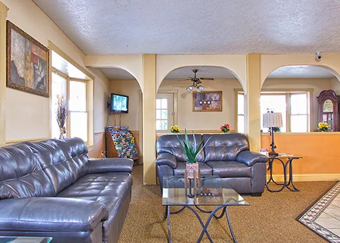 Super 8 By Wyndham Christiansburg Motel