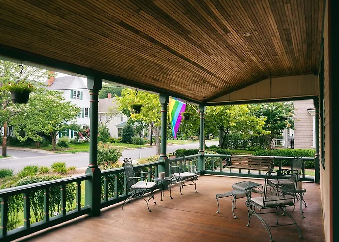 Hummingbird Inn Easton