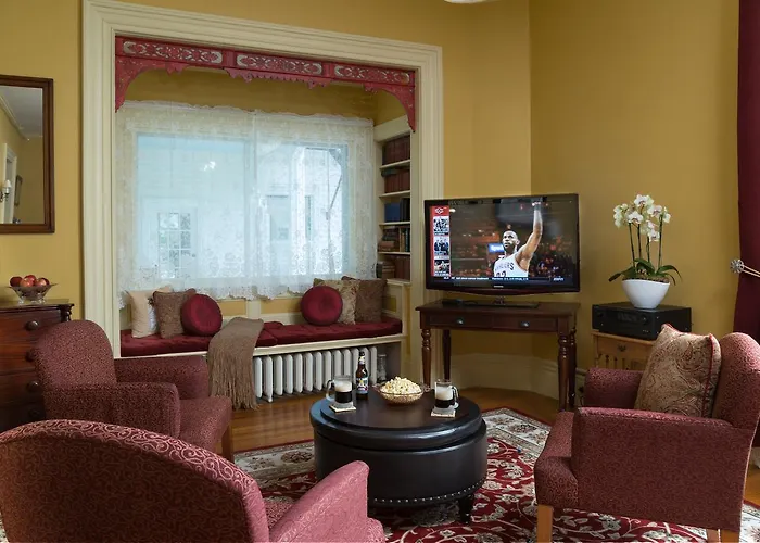 Rockland Talbot House Bed & Breakfast