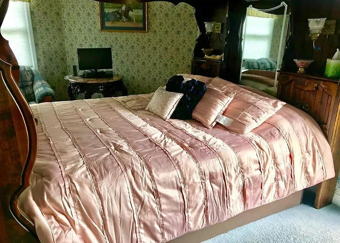 Rabbit Creek Bed & Breakfast Versailles