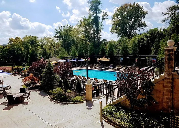 New Hope Inn & Suites