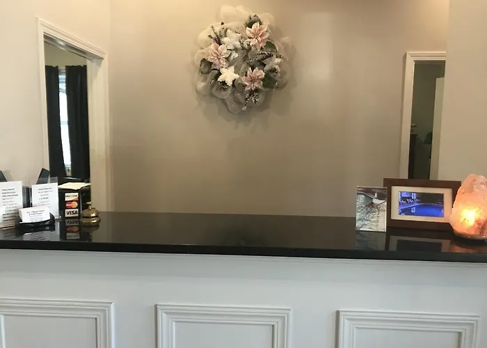 Villager Motel & Glen Manor Estate Watkins Glen