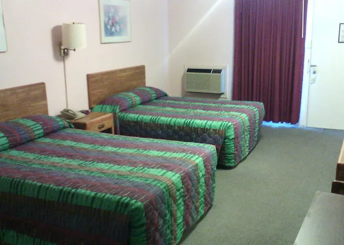 Mountain Country Motor Inn Branson West