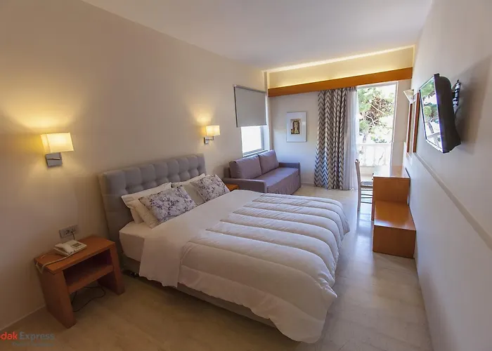 Antikyra Hotels