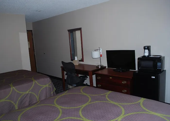 Super 8 By Wyndham Warner Robins Motel