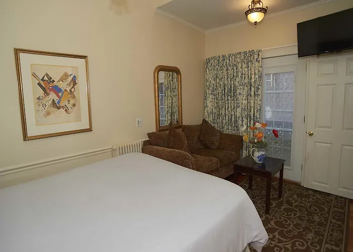 Bellevue House Bed & Breakfast Newport