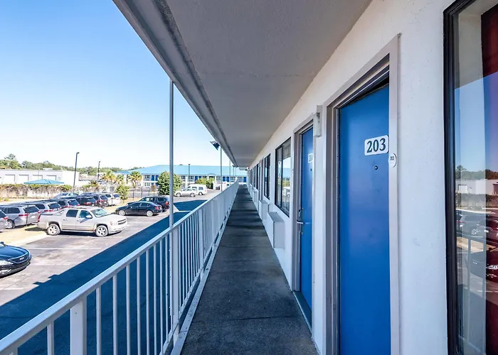 Rodeway Inn Montgomery