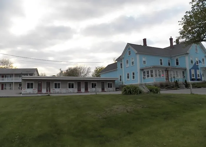 Coast Village Inn & Cottages Wells