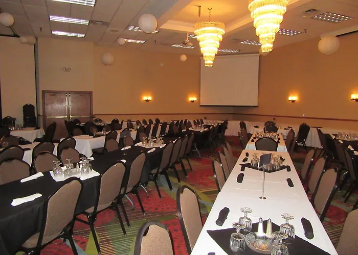 Express Suites Riverport Inn & Suites Winona