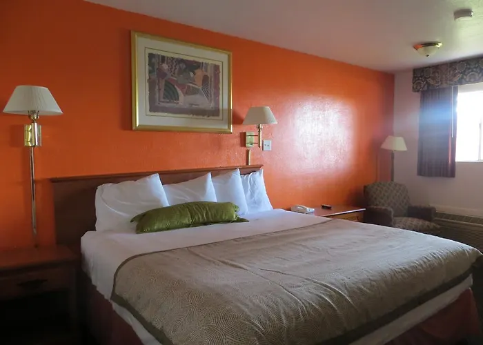 Americas Best Value Inn & Suites-College Station