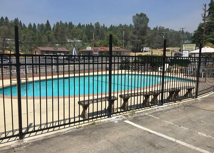 Holiday Lodge Grass Valley