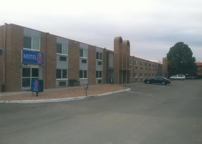 Motel 6 Los Alamos