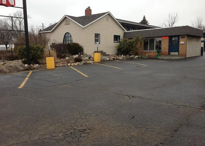 Cadet Motor Inn - Coldwater