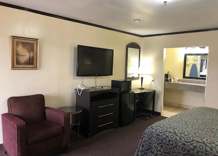 Flamingo Inn Elk City