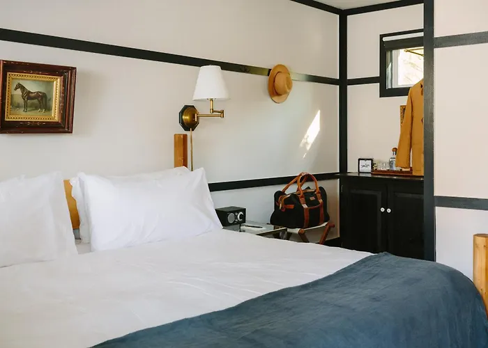 Brentwood Hotel Saratoga Springs