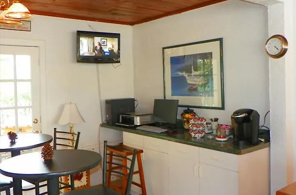 Island Breeze Inn - Venice