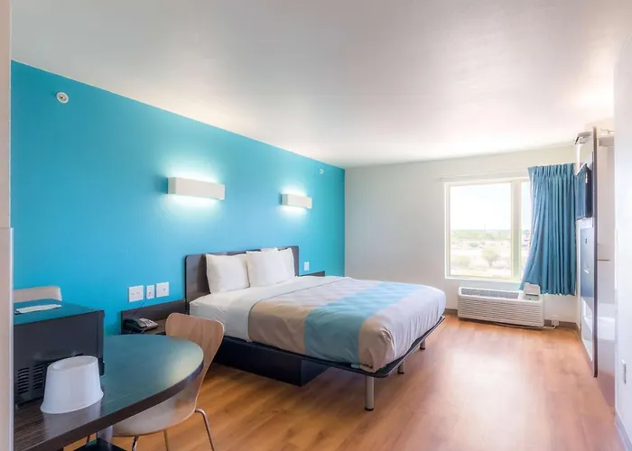 Motel 6-Three Rivers, Tx