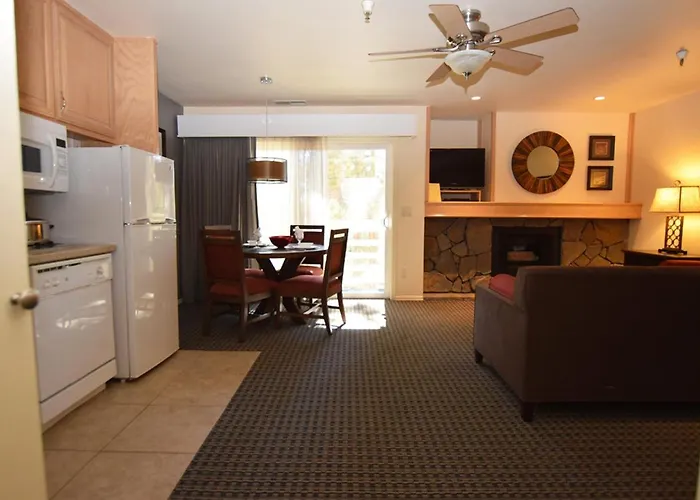 Lodge At Kingsbury Crossing Stateline